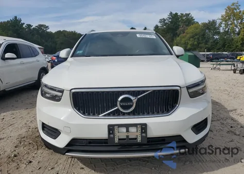 2019 Volvo Xc40 T5 Momentum z USA, uszkodzony, nr VIN YV4162UK5K2111660